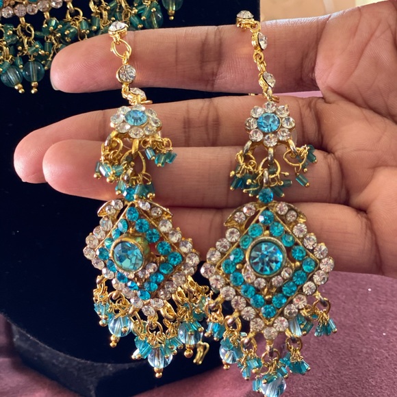 Indian/ Bollywood Wedding Jewelry Set - Picture 6 of 6